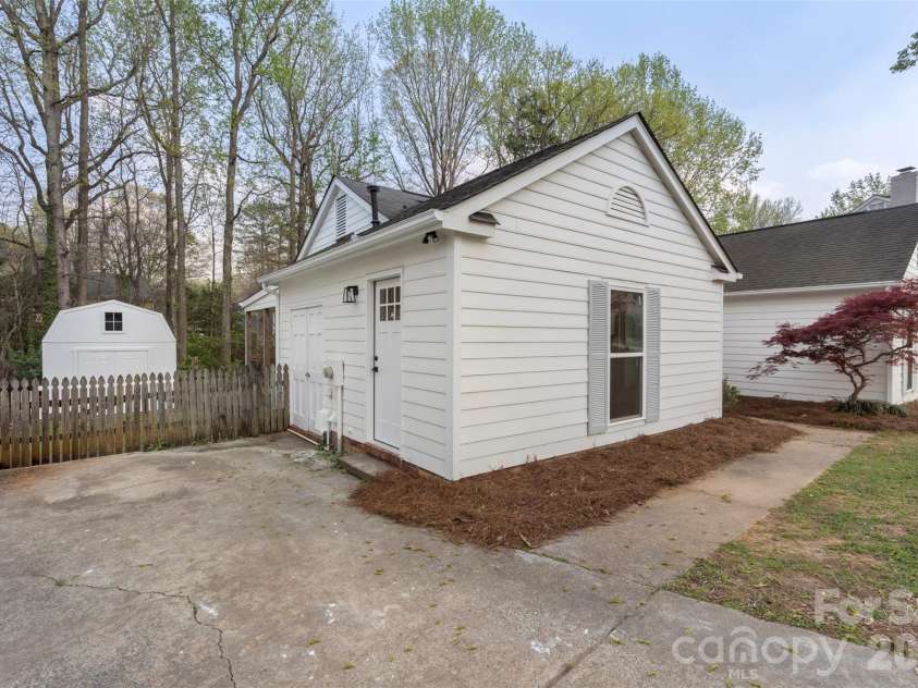 7308 Walterboro Road, Charlotte, NC 28227.  MLS# CAR4364015, YatesRealty ID 13494. 