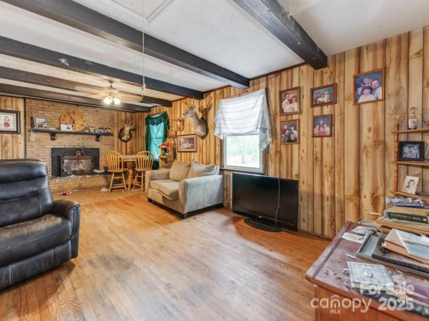 106 Deaver Street, Chester, SC 29706.  MLS# CAR4259374, YatesRealty ID 13495. 