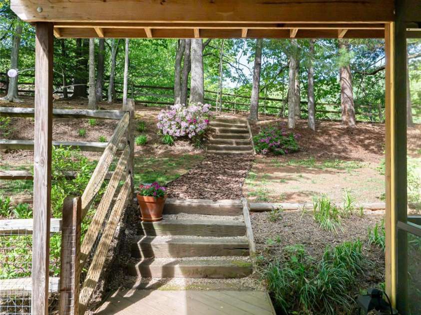 3 Silverstone Drive, Asheville, NC 28805.  MLS# CAR4254609, YatesRealty ID 13496. 