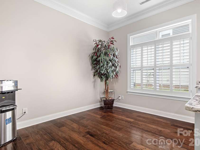 3010 Triple Crown Drive, Indian Trail, NC 28079.  MLS# CAR4354040, YatesRealty ID 13497. Breakfast nook