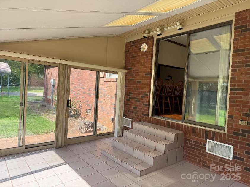 370 Sherrill Farm Road, Lincolnton, NC 28092.  MLS# CAR4249674, YatesRealty ID 1350. 