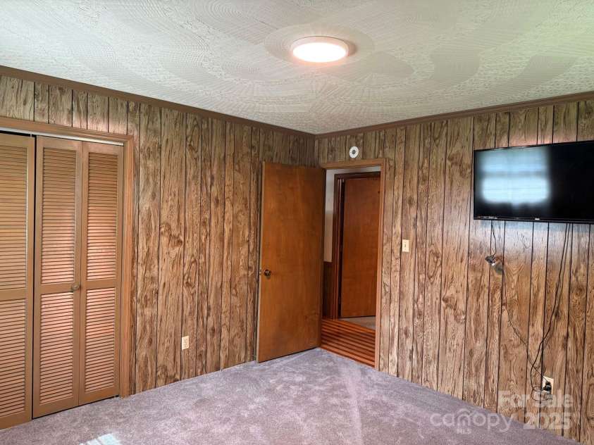 370 Sherrill Farm Road, Lincolnton, NC 28092.  MLS# CAR4249674, YatesRealty ID 1350. 