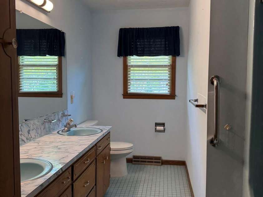 370 Sherrill Farm Road, Lincolnton, NC 28092.  MLS# CAR4249674, YatesRealty ID 1350. 