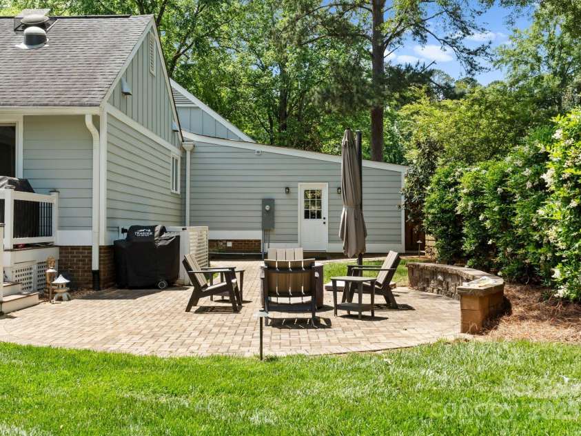 4931 Pine Ridge Road, Charlotte, NC 28226.  MLS# CAR4247609, YatesRealty ID 13500. 