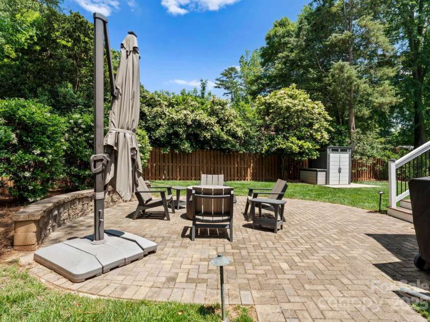 4931 Pine Ridge Road, Charlotte, NC 28226.  MLS# CAR4247609, YatesRealty ID 13500. 