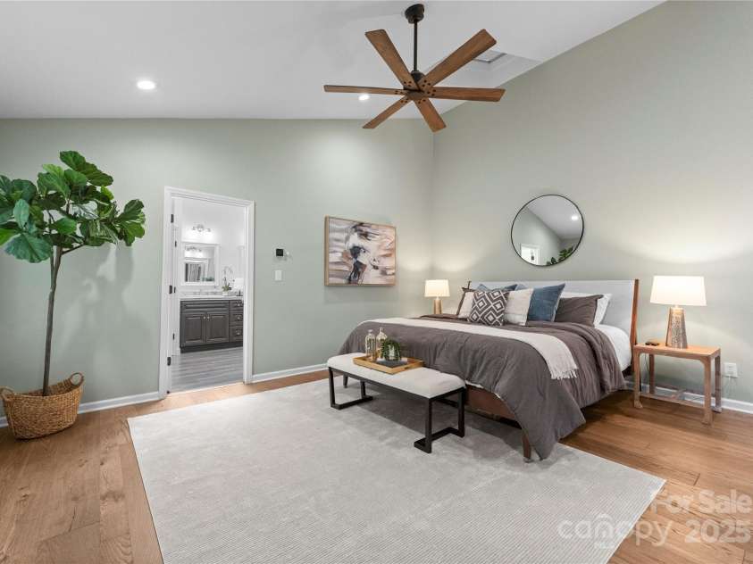 4931 Pine Ridge Road, Charlotte, NC 28226.  MLS# CAR4247609, YatesRealty ID 13500. 