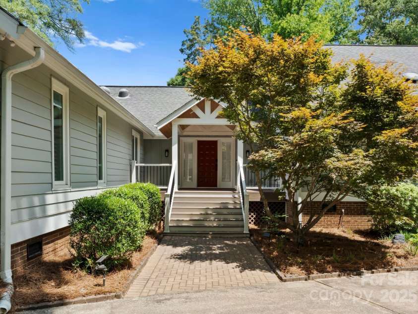 4931 Pine Ridge Road, Charlotte, NC 28226.  MLS# CAR4247609, YatesRealty ID 13500. 