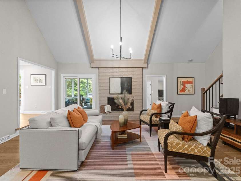 4931 Pine Ridge Road, Charlotte, NC 28226.  MLS# CAR4247609, YatesRealty ID 13500. 