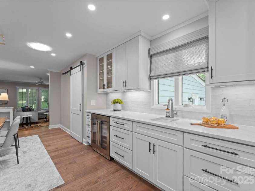 4931 Pine Ridge Road, Charlotte, NC 28226.  MLS# CAR4247609, YatesRealty ID 13500. 