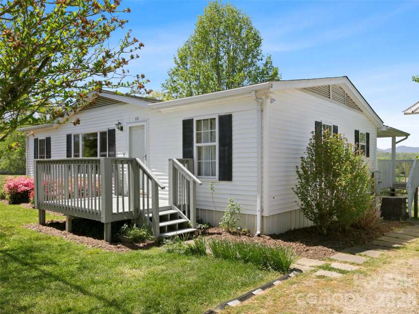 60 Dix Creek Chapel Road, Asheville, NC 28806.  MLS# CAR4369677, YatesRealty ID 13501. Front