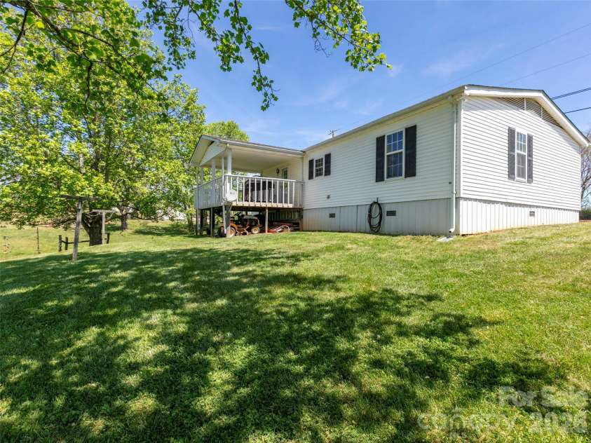 60 Dix Creek Chapel Road, Asheville, NC 28806.  MLS# CAR4369677, YatesRealty ID 13501. Side View
