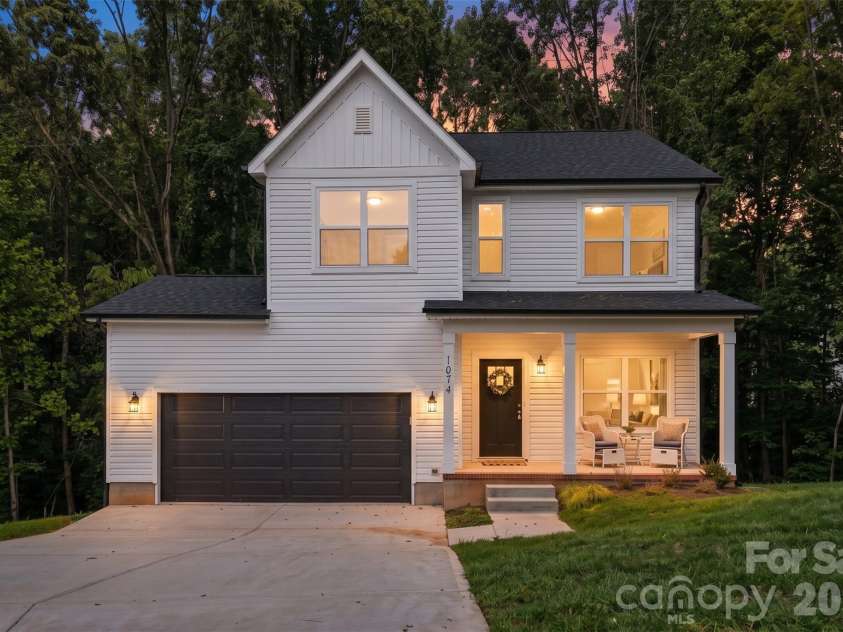 1074 Mackey Court, Gastonia, NC 28056.  MLS# CAR4422714, YatesRealty ID 13502. 