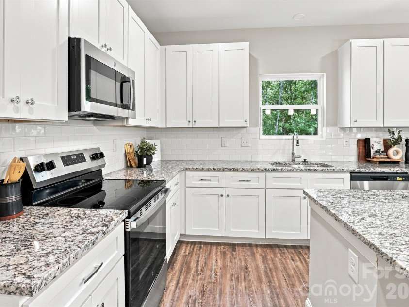 1074 Mackey Court, Gastonia, NC 28056.  MLS# CAR4422714, YatesRealty ID 13502. 