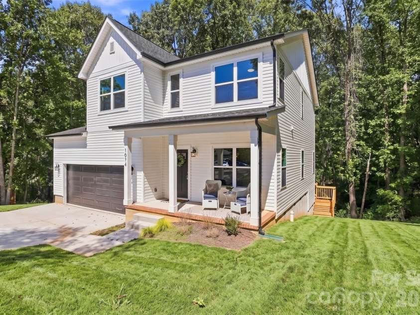 1074 Mackey Court, Gastonia, NC 28056.  MLS# CAR4422714, YatesRealty ID 13502. 