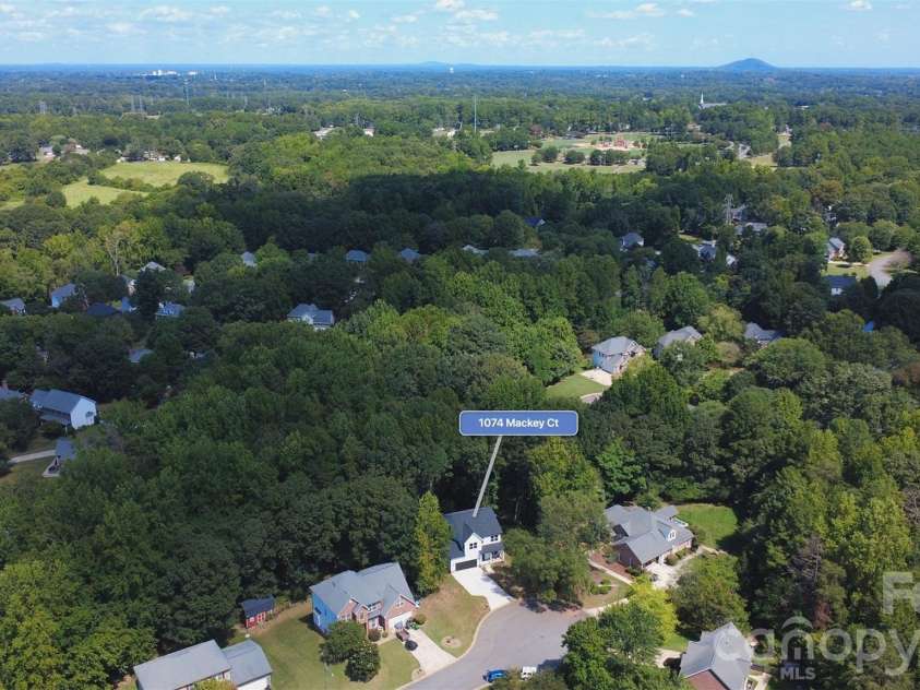 1074 Mackey Court, Gastonia, NC 28056.  MLS# CAR4422714, YatesRealty ID 13502. 