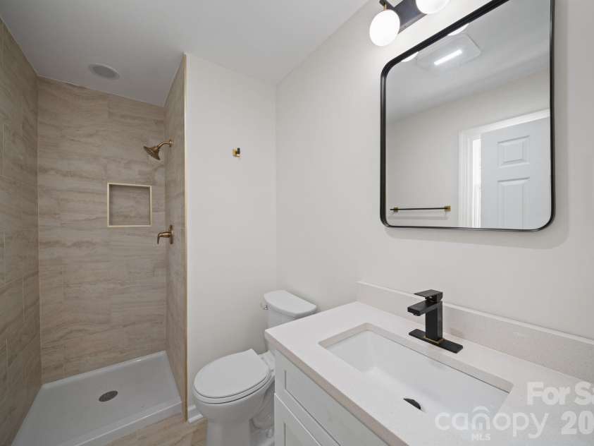 1263 See Off Mountain Road, Brevard, NC 28712.  MLS# CAR4365935, YatesRealty ID 13503. 