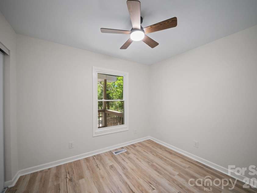 1263 See Off Mountain Road, Brevard, NC 28712.  MLS# CAR4365935, YatesRealty ID 13503. 