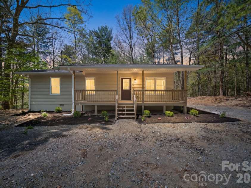 1263 See Off Mountain Road, Brevard, NC 28712.  MLS# CAR4365935, YatesRealty ID 13503. 