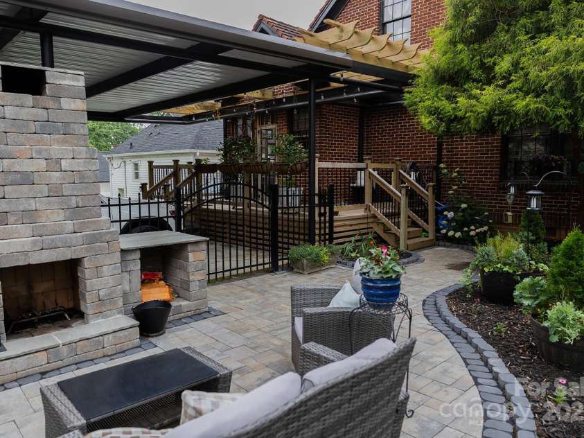 324 5th Street, Albemarle, NC 28001.  MLS# CAR4257848, YatesRealty ID 13503. 