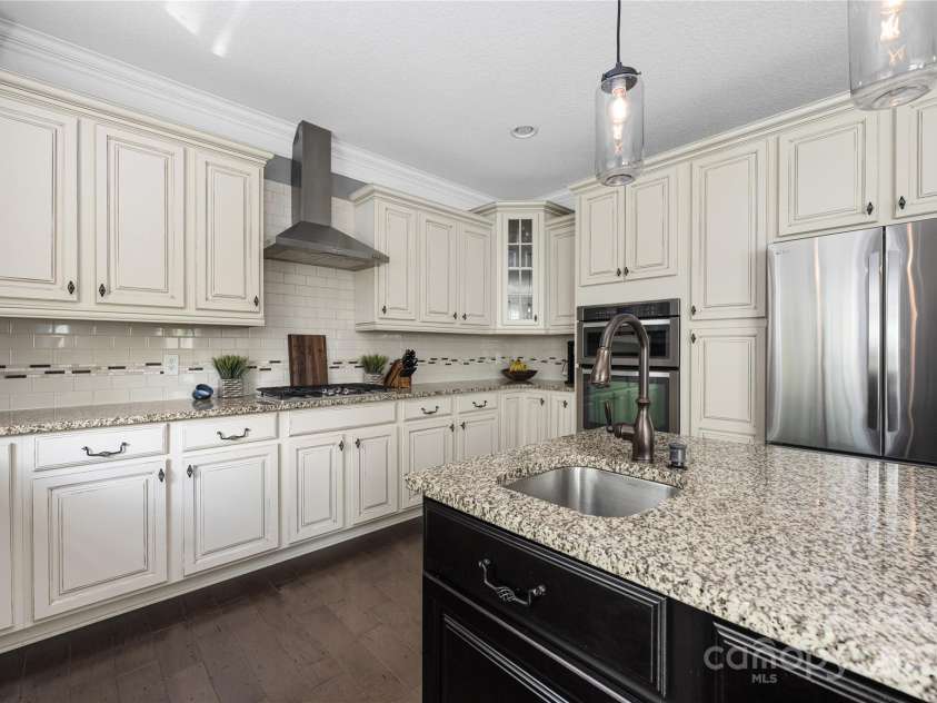 12942 Blakemore Avenue, Huntersville, NC 28078.  MLS# CAR4246426, YatesRealty ID 13505. 