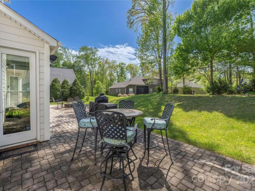 12942 Blakemore Avenue, Huntersville, NC 28078.  MLS# CAR4246426, YatesRealty ID 13505. 