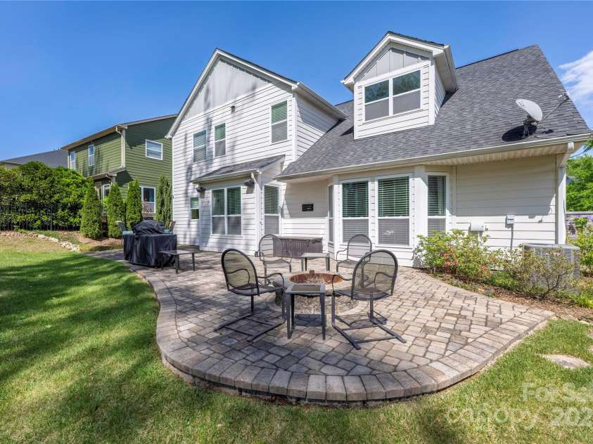 12942 Blakemore Avenue, Huntersville, NC 28078.  MLS# CAR4246426, YatesRealty ID 13505. 