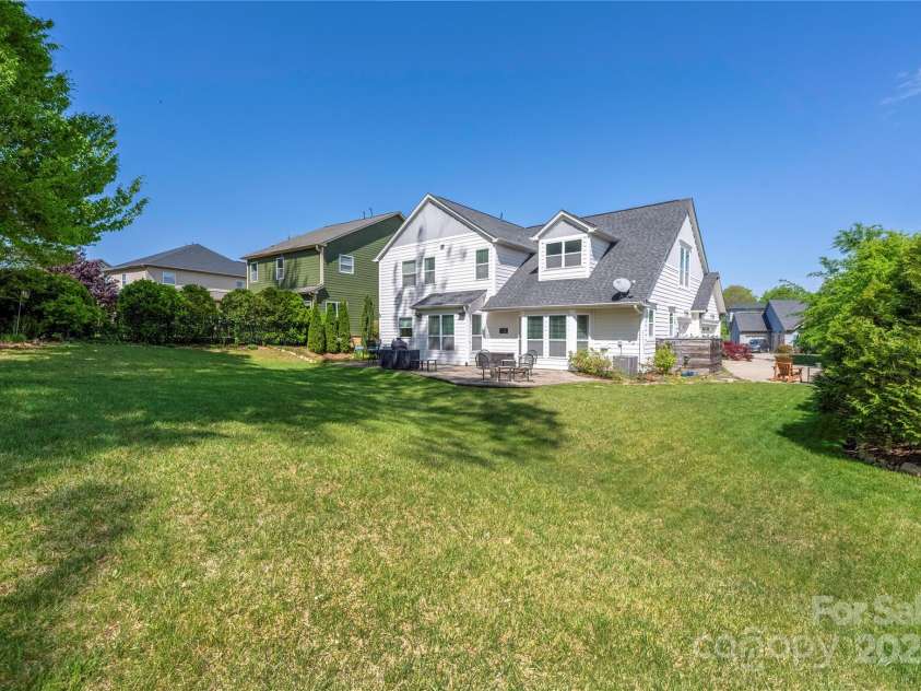 12942 Blakemore Avenue, Huntersville, NC 28078.  MLS# CAR4246426, YatesRealty ID 13505. 