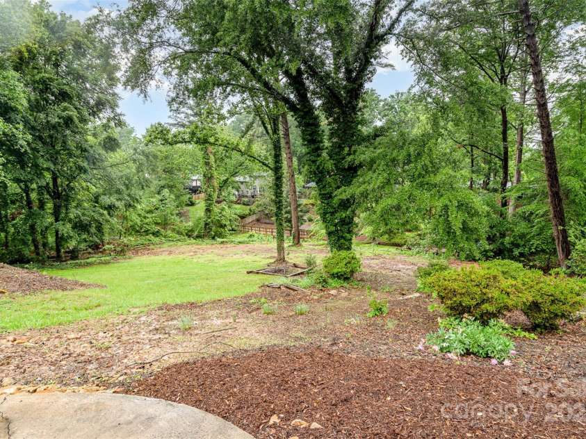 104 Linden Street, Morganton, NC 28655.  MLS# CAR4253561, YatesRealty ID 13506. 