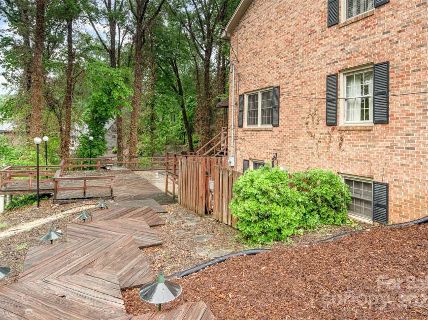 104 Linden Street, Morganton, NC 28655.  MLS# CAR4253561, YatesRealty ID 13506. 