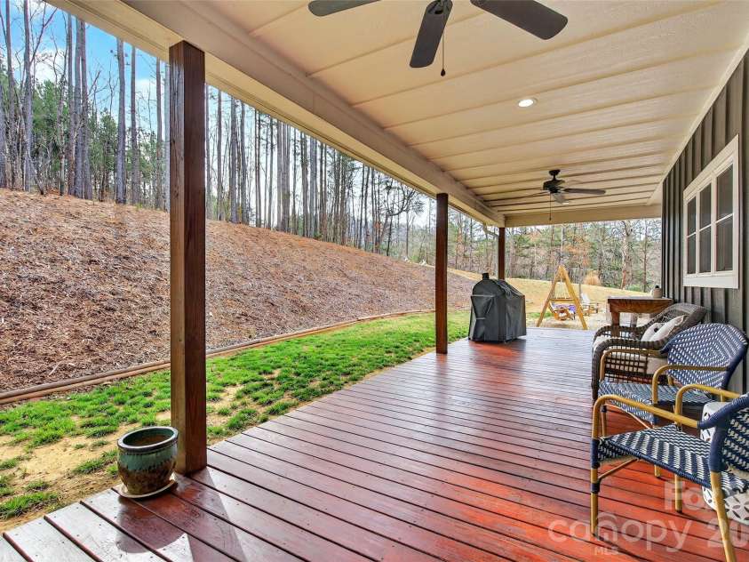201 Wright Road, Marion, NC 28752.  MLS# CAR4371777, YatesRealty ID 13506. 