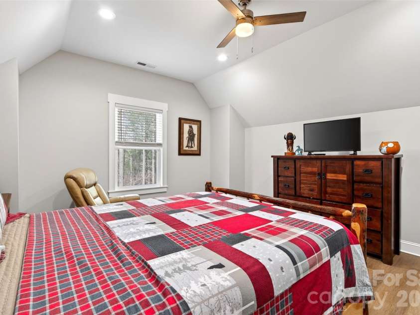 201 Wright Road, Marion, NC 28752.  MLS# CAR4371777, YatesRealty ID 13506. 
