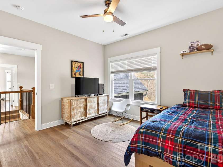 201 Wright Road, Marion, NC 28752.  MLS# CAR4371777, YatesRealty ID 13506. 