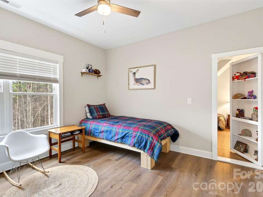 201 Wright Road, Marion, NC 28752.  MLS# CAR4371777, YatesRealty ID 13506. 