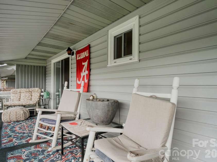 263 Fairway Lane, Spruce Pine, NC 28777.  MLS# CAR4410976, YatesRealty ID 13507. 
