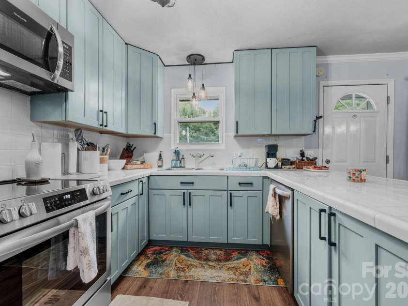 263 Fairway Lane, Spruce Pine, NC 28777.  MLS# CAR4410976, YatesRealty ID 13507. 