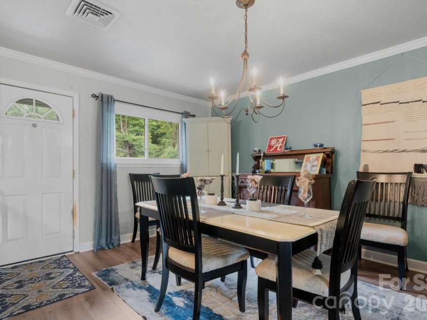 263 Fairway Lane, Spruce Pine, NC 28777.  MLS# CAR4410976, YatesRealty ID 13507. 