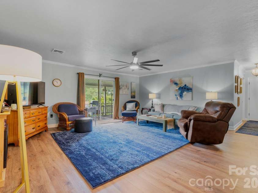 263 Fairway Lane, Spruce Pine, NC 28777.  MLS# CAR4410976, YatesRealty ID 13507. 