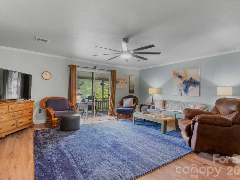 263 Fairway Lane, Spruce Pine, NC 28777.  MLS# CAR4410976, YatesRealty ID 13507. 