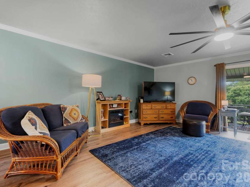 263 Fairway Lane, Spruce Pine, NC 28777.  MLS# CAR4410976, YatesRealty ID 13507. 