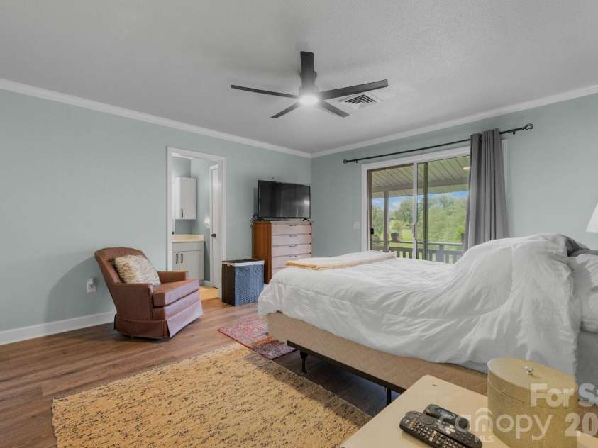 263 Fairway Lane, Spruce Pine, NC 28777.  MLS# CAR4410976, YatesRealty ID 13507. 