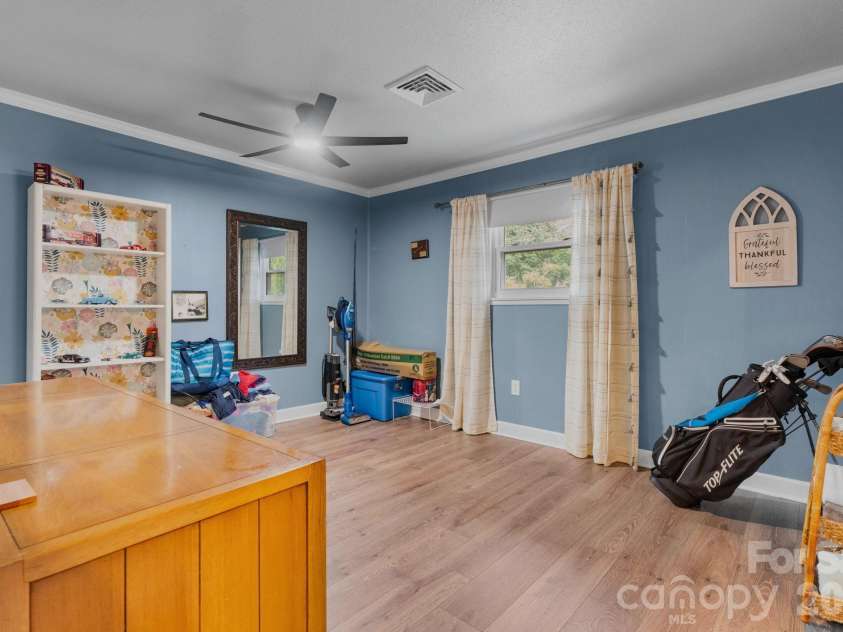 263 Fairway Lane, Spruce Pine, NC 28777.  MLS# CAR4410976, YatesRealty ID 13507. 