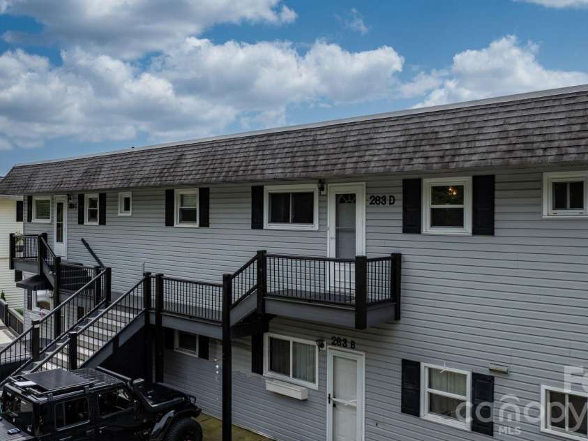 263 Fairway Lane, Spruce Pine, NC 28777.  MLS# CAR4410976, YatesRealty ID 13507. 