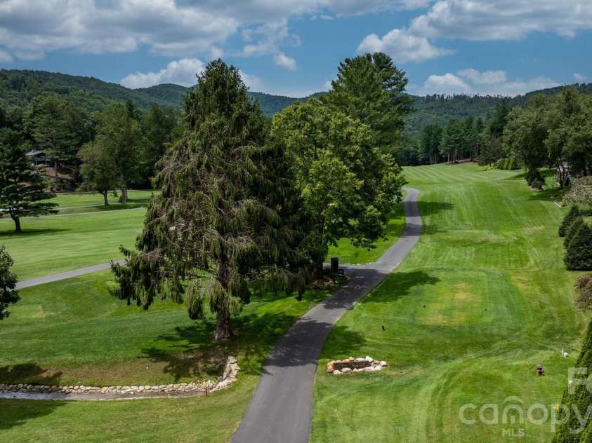 263 Fairway Lane, Spruce Pine, NC 28777.  MLS# CAR4410976, YatesRealty ID 13507. 