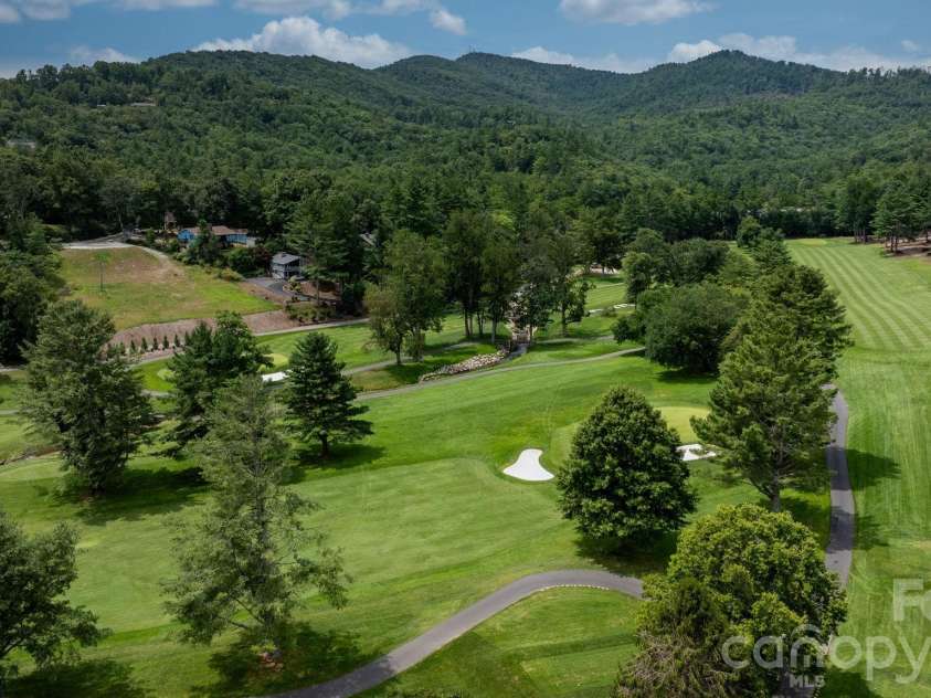 263 Fairway Lane, Spruce Pine, NC 28777.  MLS# CAR4410976, YatesRealty ID 13507. 