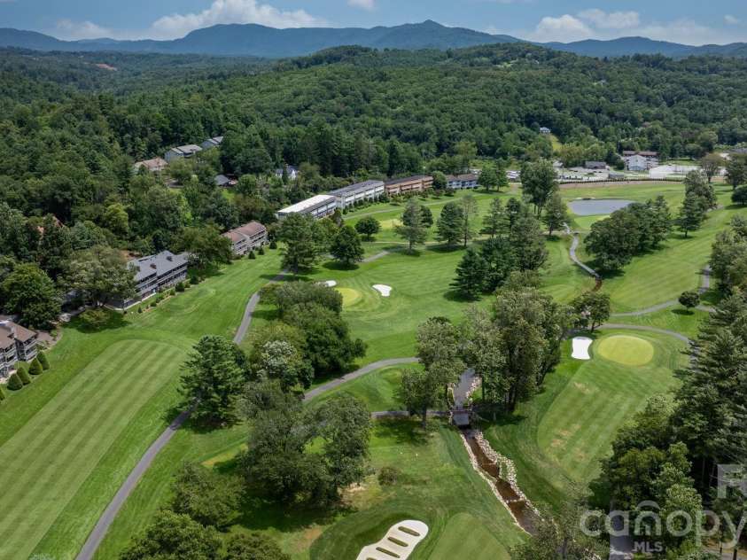 263 Fairway Lane, Spruce Pine, NC 28777.  MLS# CAR4410976, YatesRealty ID 13507. 