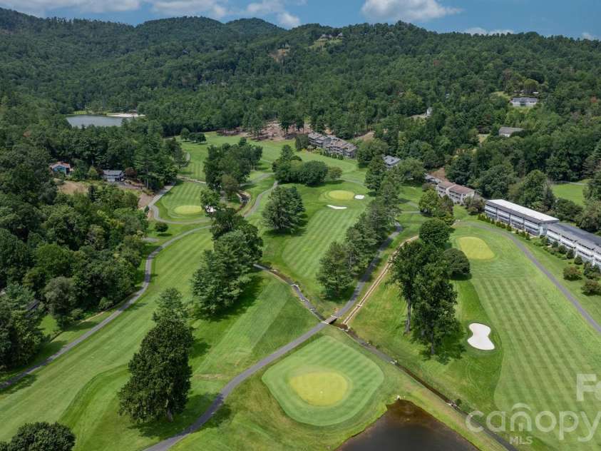 263 Fairway Lane, Spruce Pine, NC 28777.  MLS# CAR4410976, YatesRealty ID 13507. 
