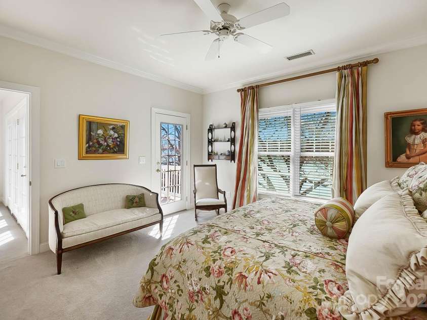 6403 Amos Smith Road, Charlotte, NC 28214.  MLS# CAR4233233, YatesRealty ID 13507. 