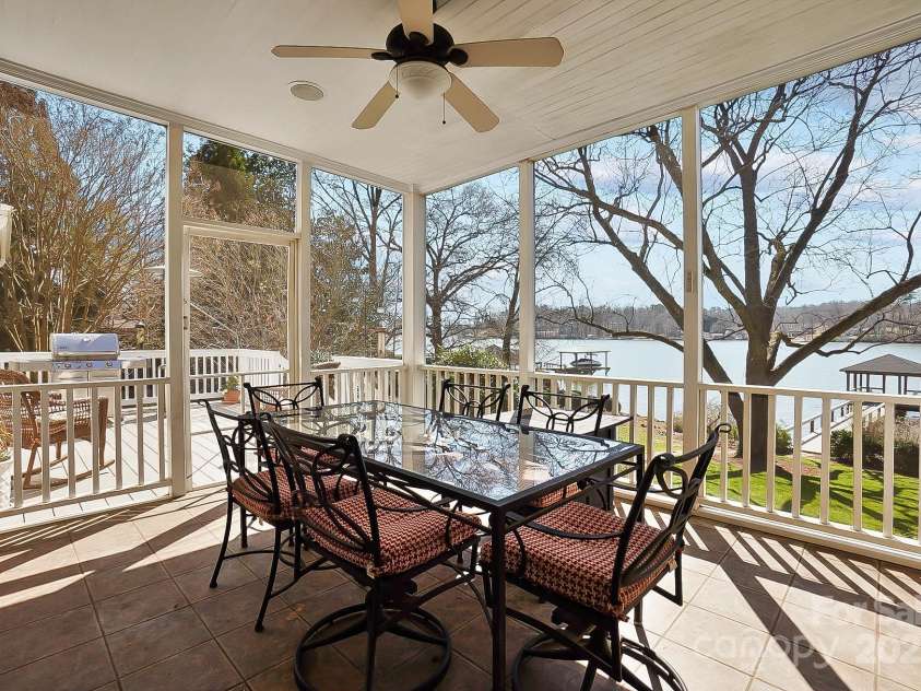 6403 Amos Smith Road, Charlotte, NC 28214.  MLS# CAR4233233, YatesRealty ID 13507. 