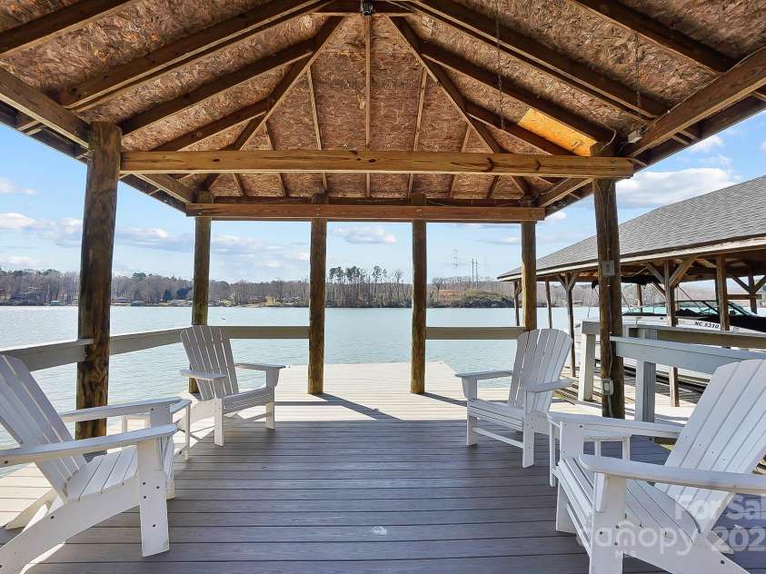 6403 Amos Smith Road, Charlotte, NC 28214.  MLS# CAR4233233, YatesRealty ID 13507. 