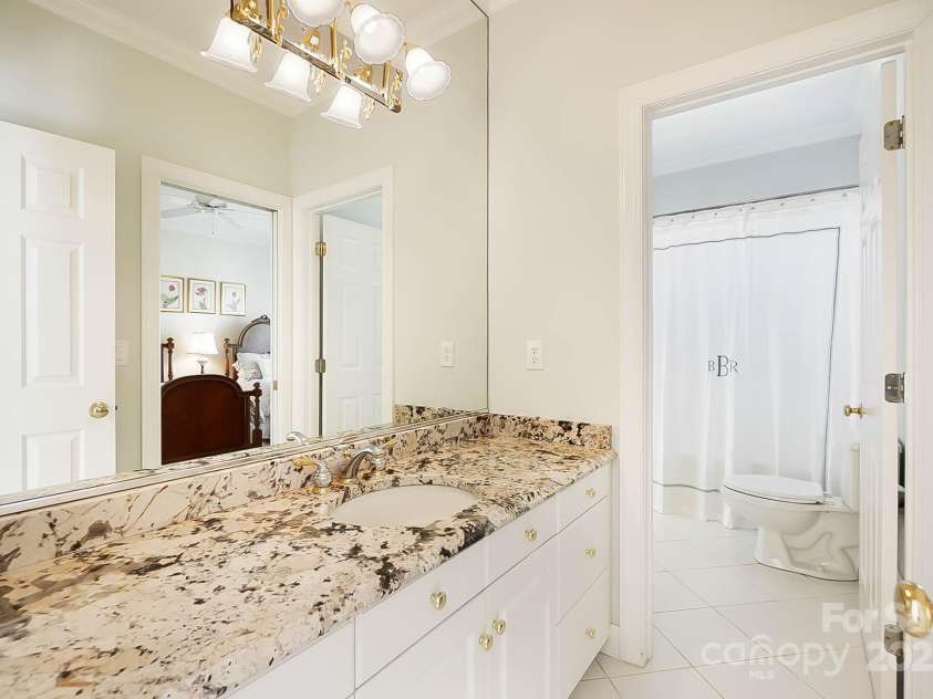 6403 Amos Smith Road, Charlotte, NC 28214.  MLS# CAR4233233, YatesRealty ID 13507. Jack-n-Jill bath
